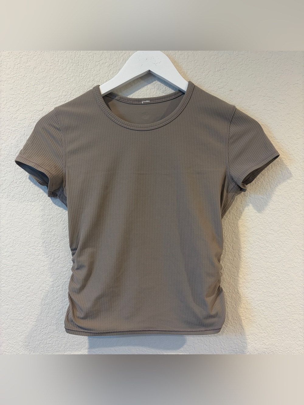 Lululemon Women’s Grey/Brown All It Takes Back-Twist Ribbed Short-Sleeve - Est 6